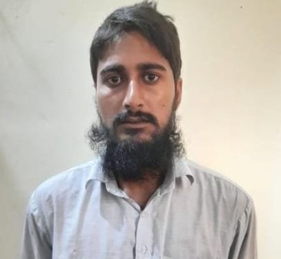 UP ATS Arrests Terrorist from Saharanpur: नुपुर शर्मा की फिदायीन हमले से हत्या का टास्क लिए जैश ए मुहम्मद के आतंकी को यूपी एटीएस ने किया गिरफ्तार