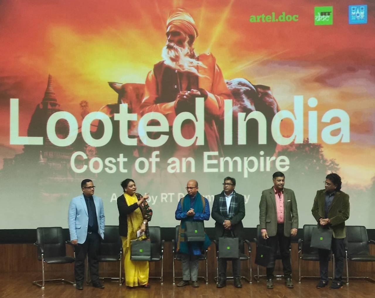 लूटा गया भारत: रूसी डॉक्यूमेंट्री फिल्म ने बताई अंग्रेजी लूट की कहानी